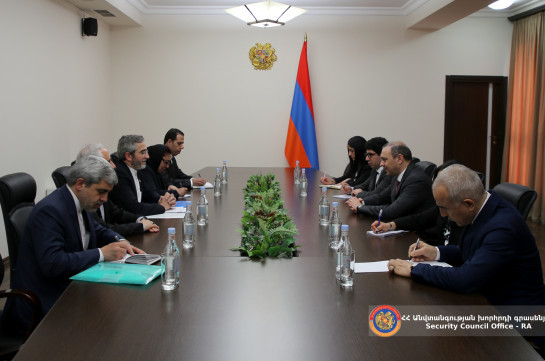 Армен Григорян представил заместителю министра иностранных дел Ирана ситуацию на армяно-азербайджанской границе