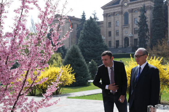 Бабкен Тунян обсудил с послом Японии перспективы углубления двусторонних отношений