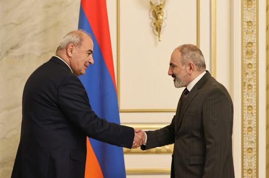 Никол Пашинян принял новоназначенного посла Грузии в Армении