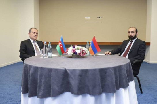 Главы МИД Армении и Азербайджана встретятся в России