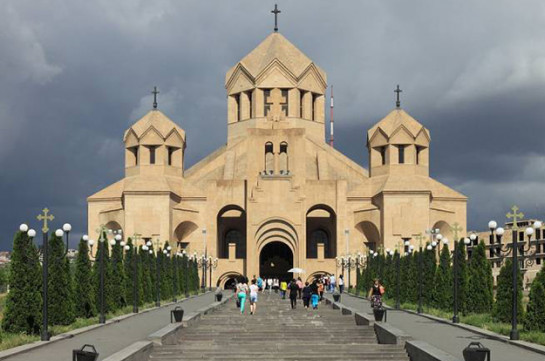 Վերանորոգենք մեր Ուխտը Տիրոջ հետ, մեր քայլերն ուղղենք դեպի մեր փրկության տապանը՝ Հայ Առաքելական Եկեղեցին․ Երևանում Հոգեգալստյան տոնի նախօրյակին ուխտերթ կիրականացվի