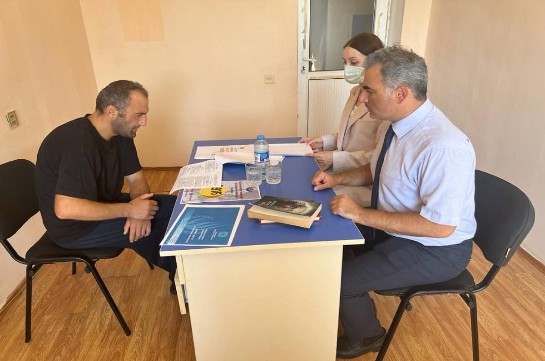 Представители омбудсмена Азербайджана посетили плененного армянского резервиста Гагика Восканяна