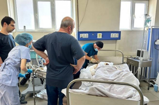 В настоящее время в больнице находится только один гражданин, пострадавший при взрыве в Нагорном Карабахе: состояние тяжелое