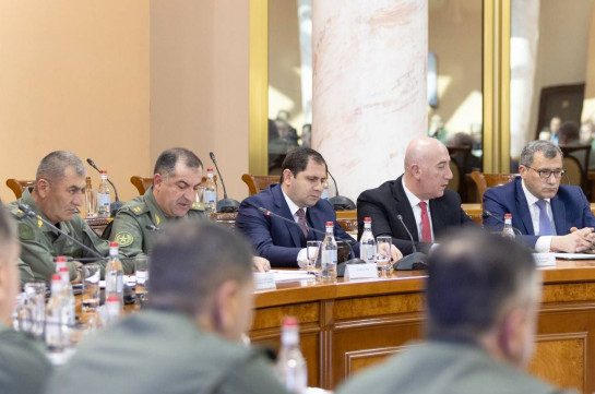 На заседании коллегии при министре обороны Армении были обсуждены вопросы программы развития вооружения