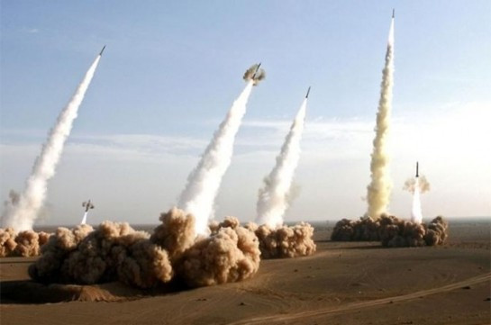 IRNA: Иран выпустил первую волну баллистических ракет по целям в Израиле