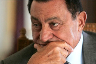 СМИ: Хосни Мубарак впал в кому 